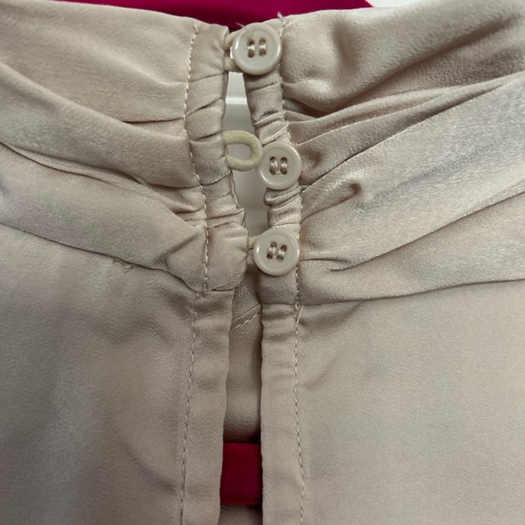 Entro Criss Cross Cream Top - Picture 7 of 9